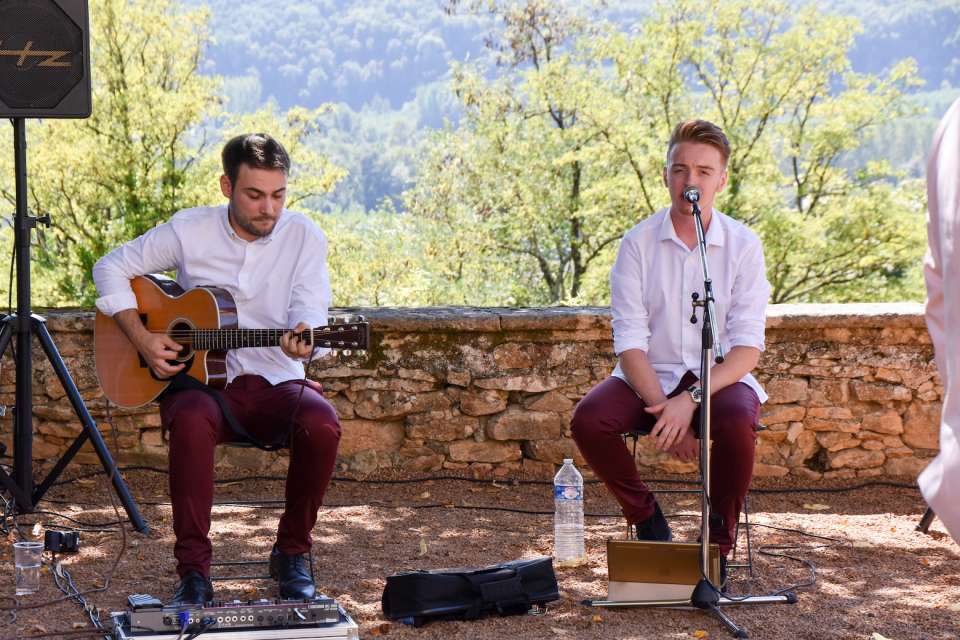 Ibiza Funk acoustic duo Reading