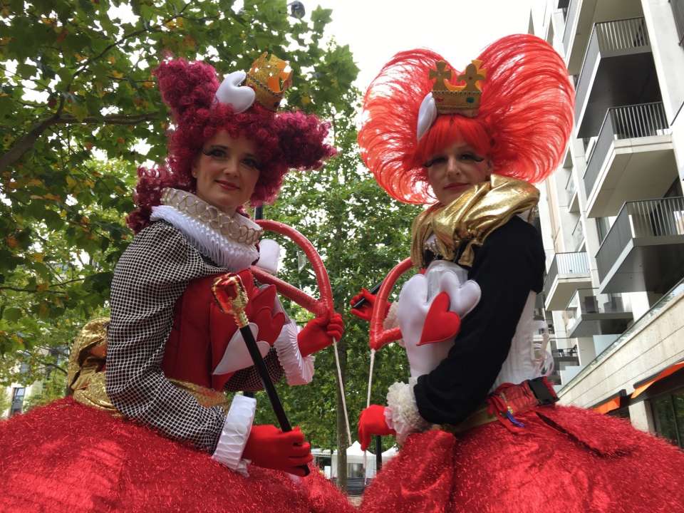 Main Wonderland Stilt Walkers