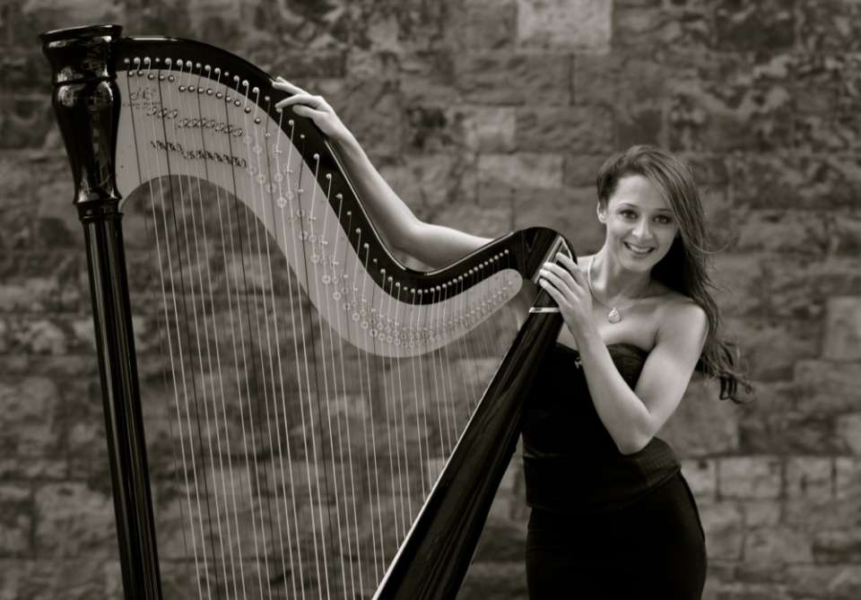 Seana Solo Harpist London Main