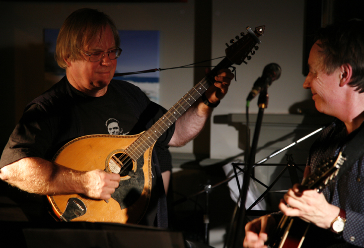 Merrily Kiss Ceilidh Band London 3